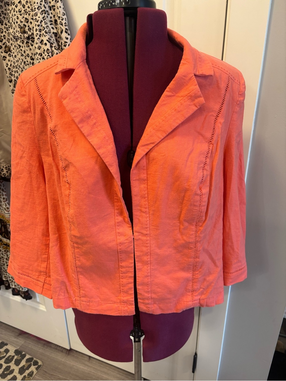 Vintage linen jacket. No tags 24 ptp